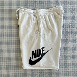 Nike White Men's Graphic Shorts